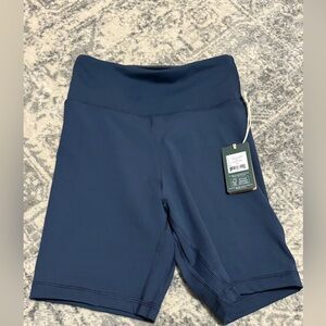 InMotion Bike Shorts by Tentree